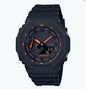 Reloj Basico Negro Con Detalles Naranjas